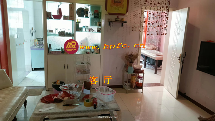 华瑞小区二楼(四室二厅一厨二卫）套房屋出售