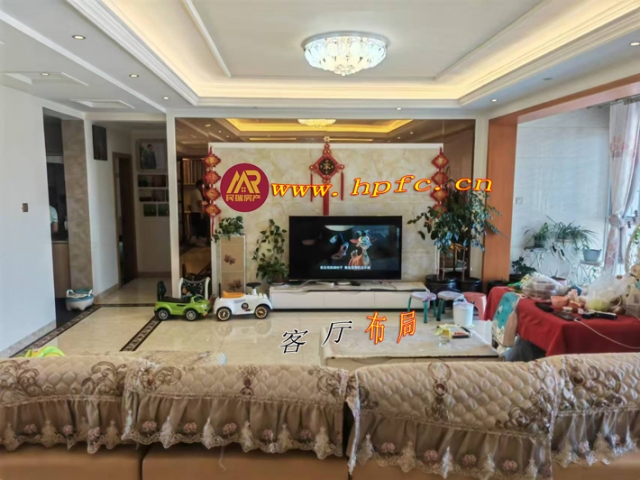 保合花园中层（四室二厅一厨二卫）套房出售