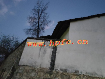 华坪县竹屏社区七组（三关庙）附近宅基地出售