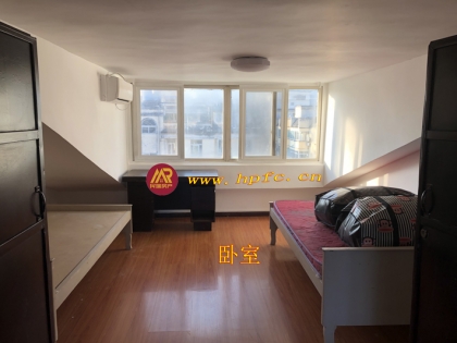 河滨花园7楼(三室一厅一厨一卫）阁楼套房出租
